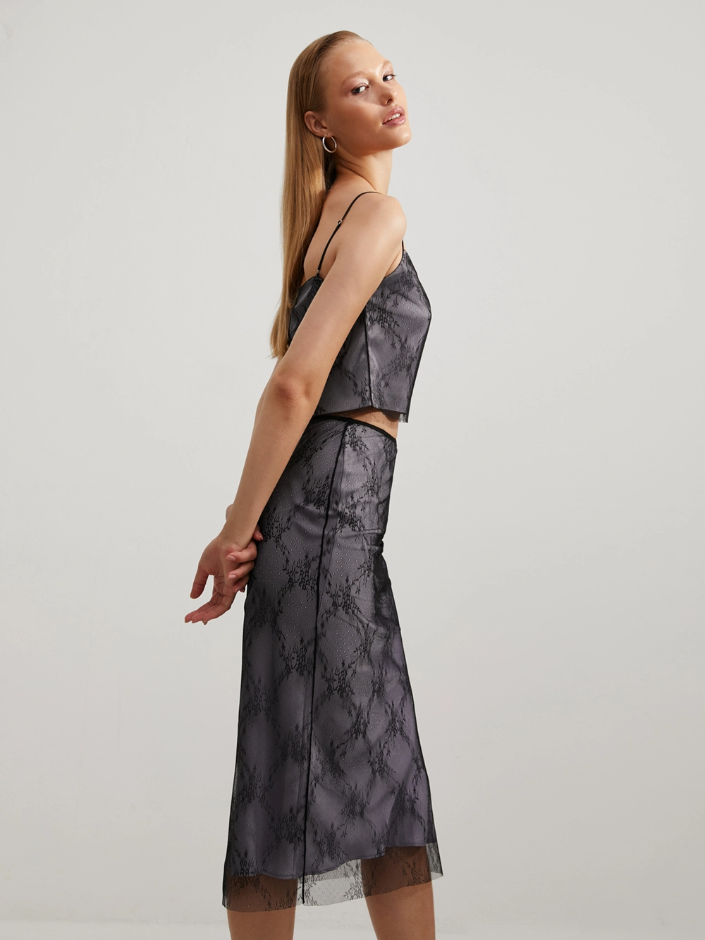картинка юбка из кружева шантильи от магазина Solo-U.ru