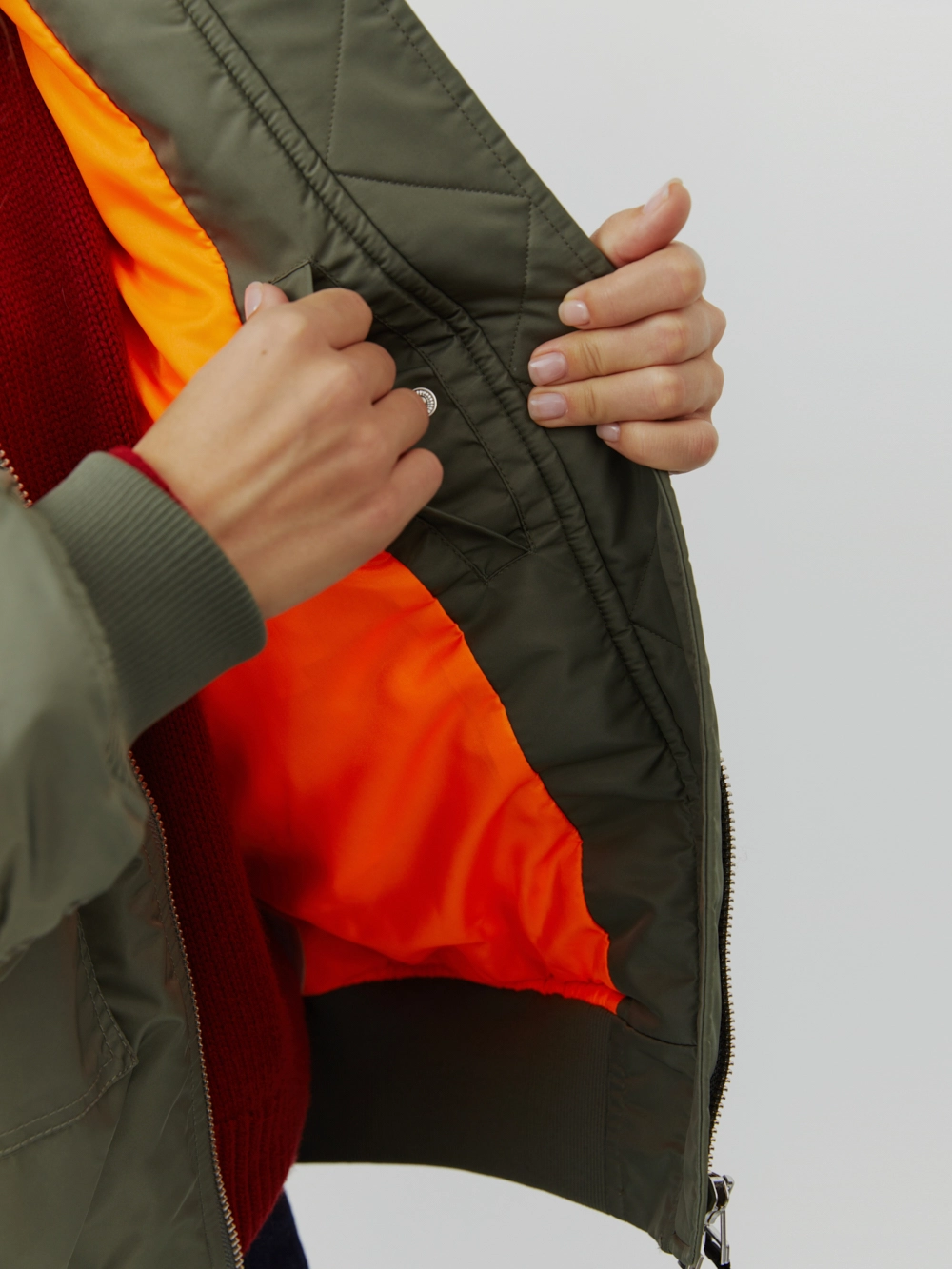 картинка куртка бомбер от магазина Solo-U.ru