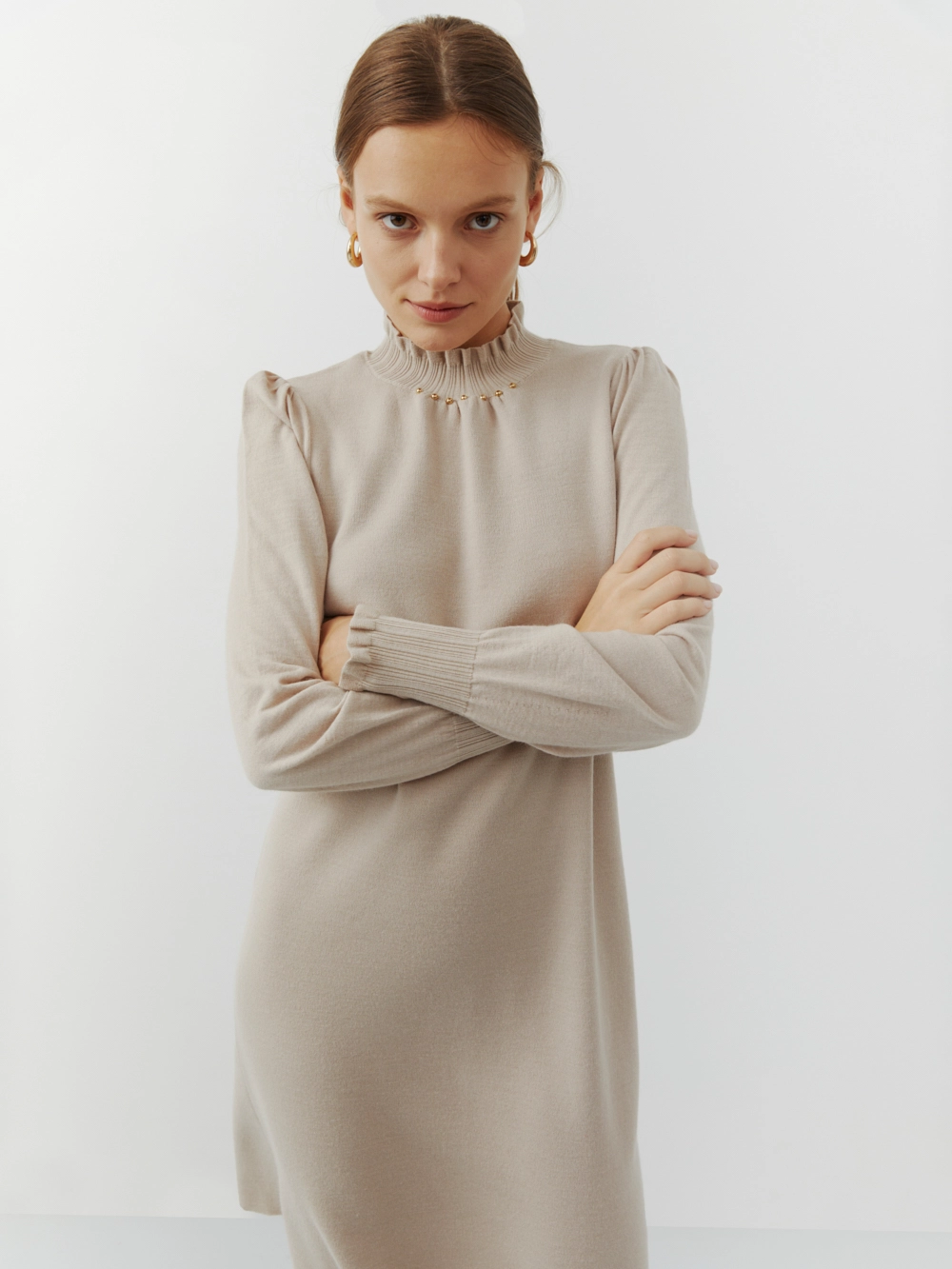 картинка платье из мягкой шерсти с воротником-стойкой от магазина Solo-U.ru